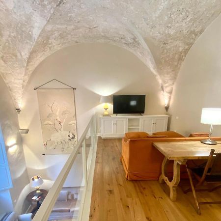 Accademia Newly Renovated Ancient Abbey Apartment Firenze Bagian luar foto