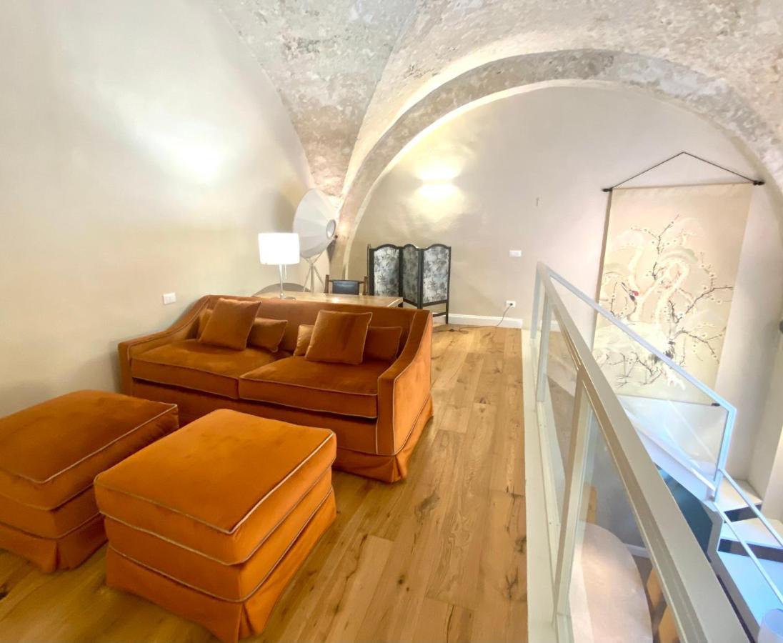 Accademia Newly Renovated Ancient Abbey Apartment Firenze Bagian luar foto