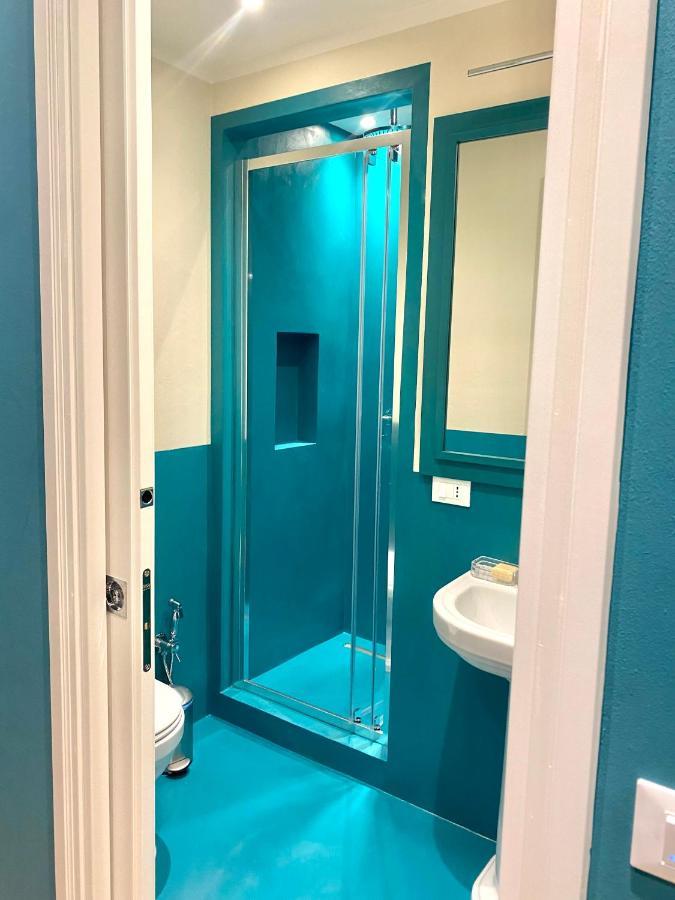 Accademia Newly Renovated Ancient Abbey Apartment Firenze Bagian luar foto