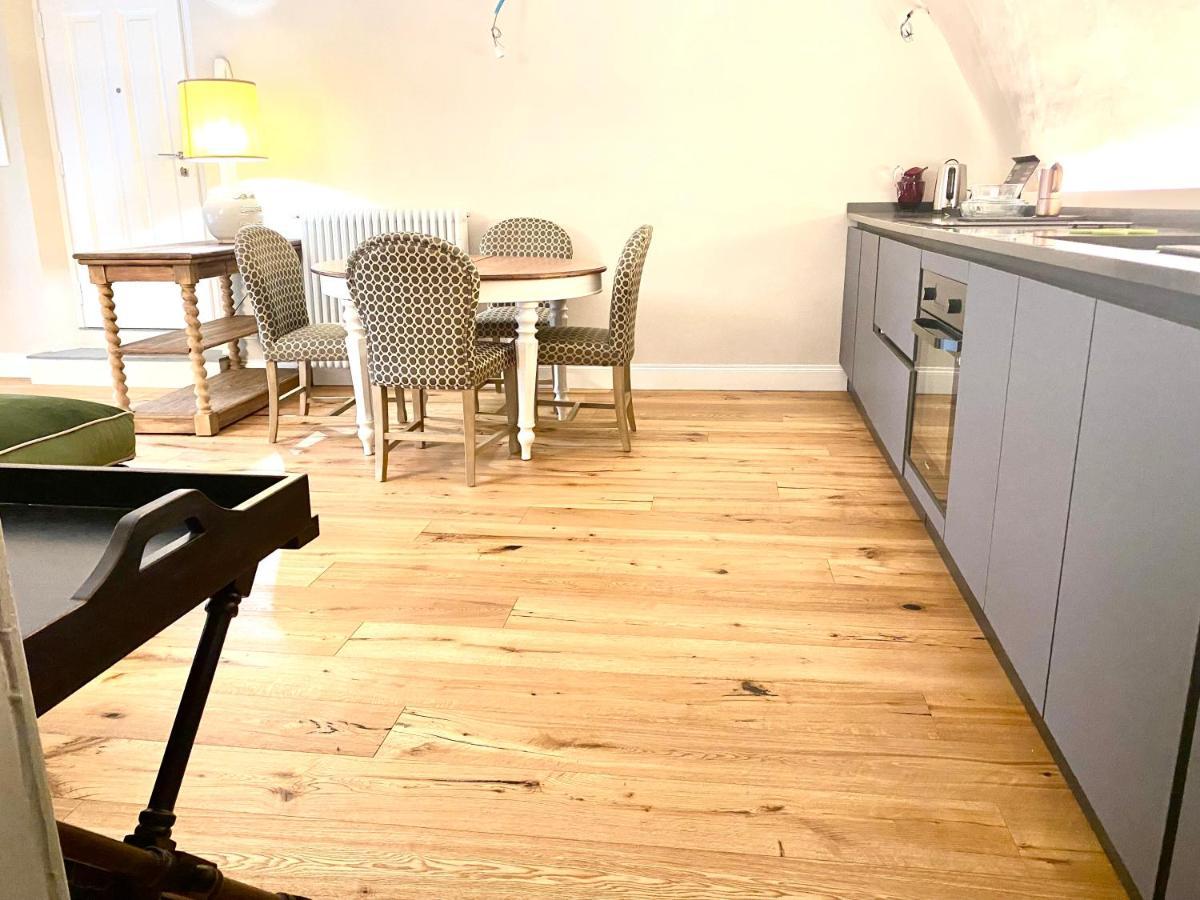 Accademia Newly Renovated Ancient Abbey Apartment Firenze Bagian luar foto